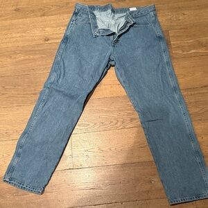 Blue Ridge Wrangler Men's Medium Blue Relaxed Jeans